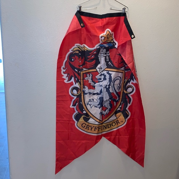 Harry Potter Gryffindor red banner flag - Picture 1 of 4